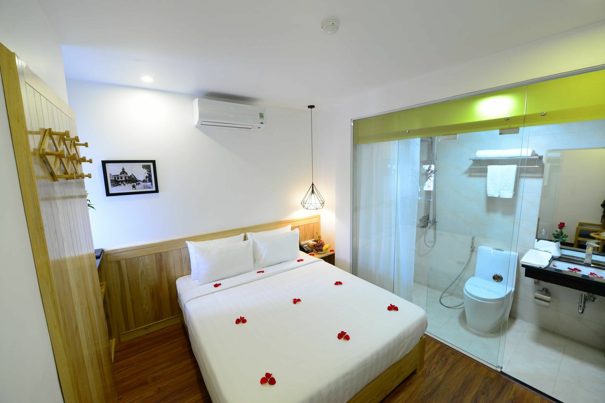 Blue Hanoi Inn Luxury Hotel & Spa Exterior foto