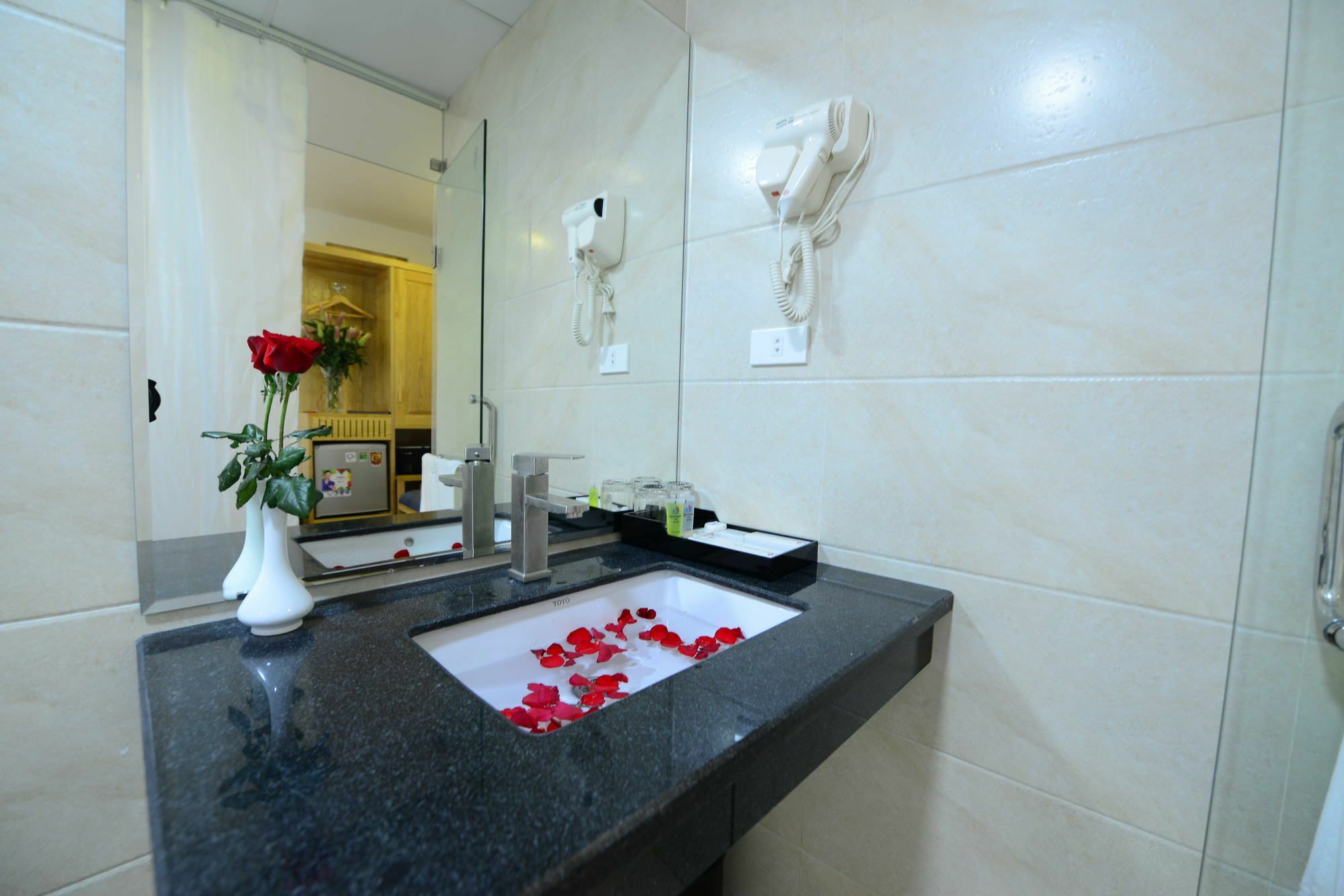 Blue Hanoi Inn Luxury Hotel & Spa Exterior foto