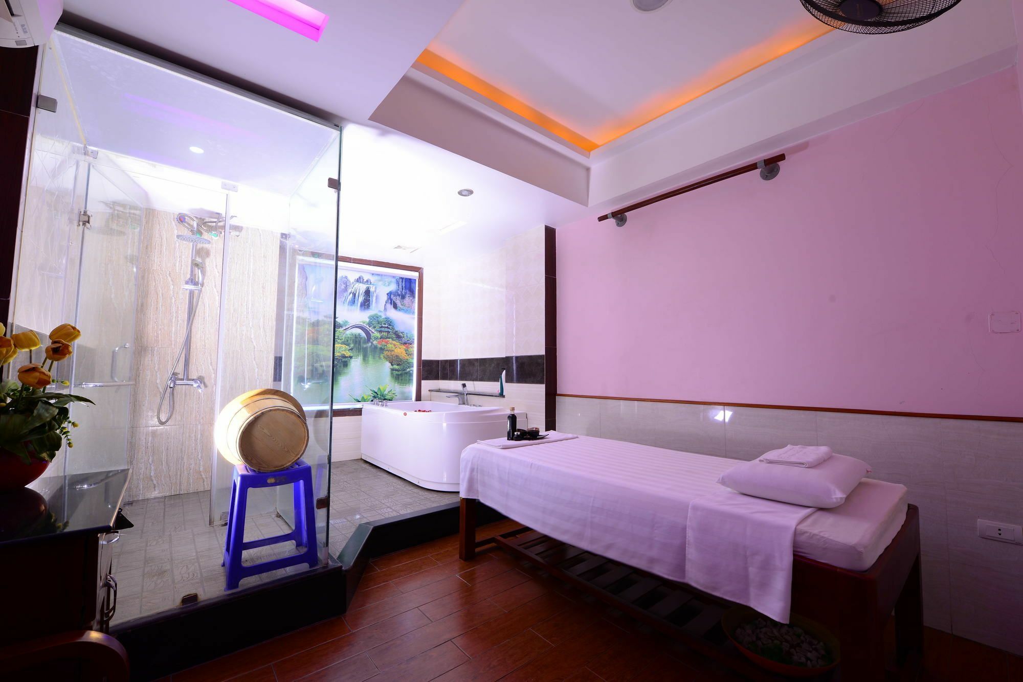 Blue Hanoi Inn Luxury Hotel & Spa Exterior foto